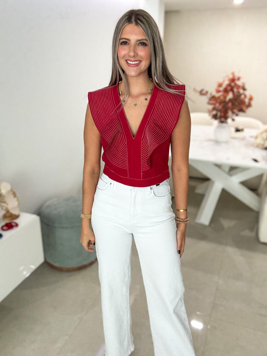RED/WHITE STITCH RUFFLE V-NECK TOP