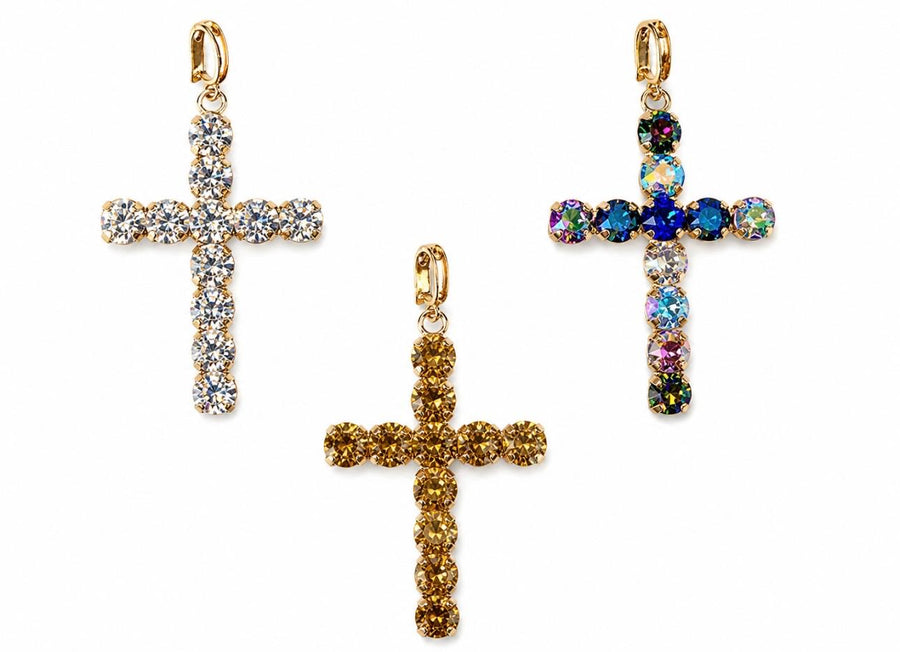 MEDIUM CROSS PENDANT