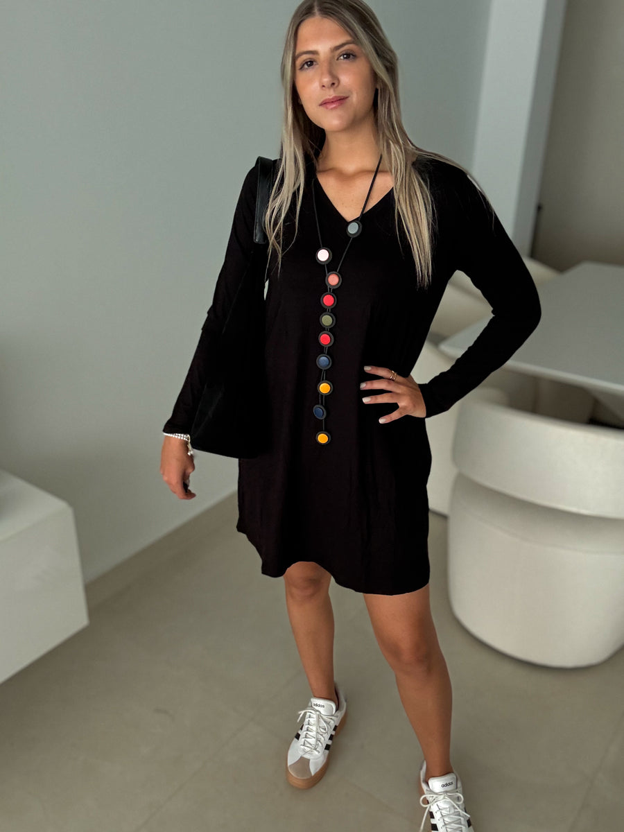 BLACK V-NECK LONG SLEEVE DRESS