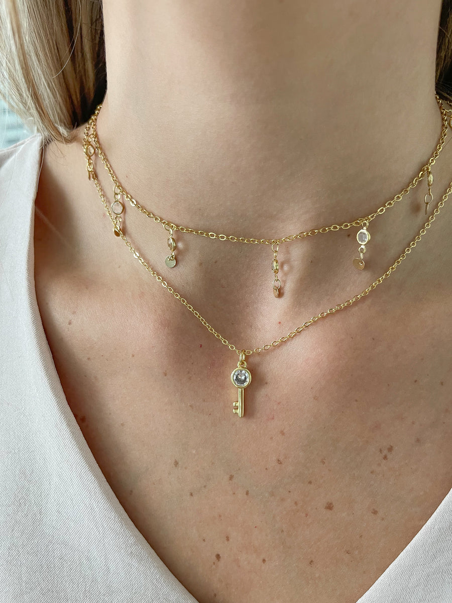 DELICATE KEY NECKLACE