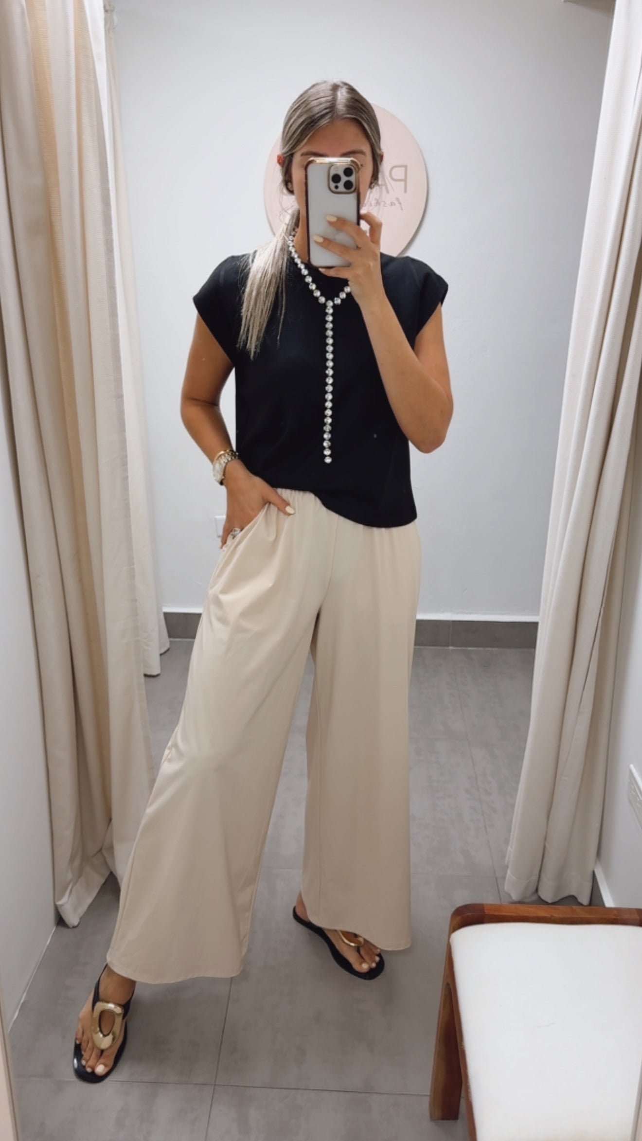 STRETCHY KHAKI PANTS
