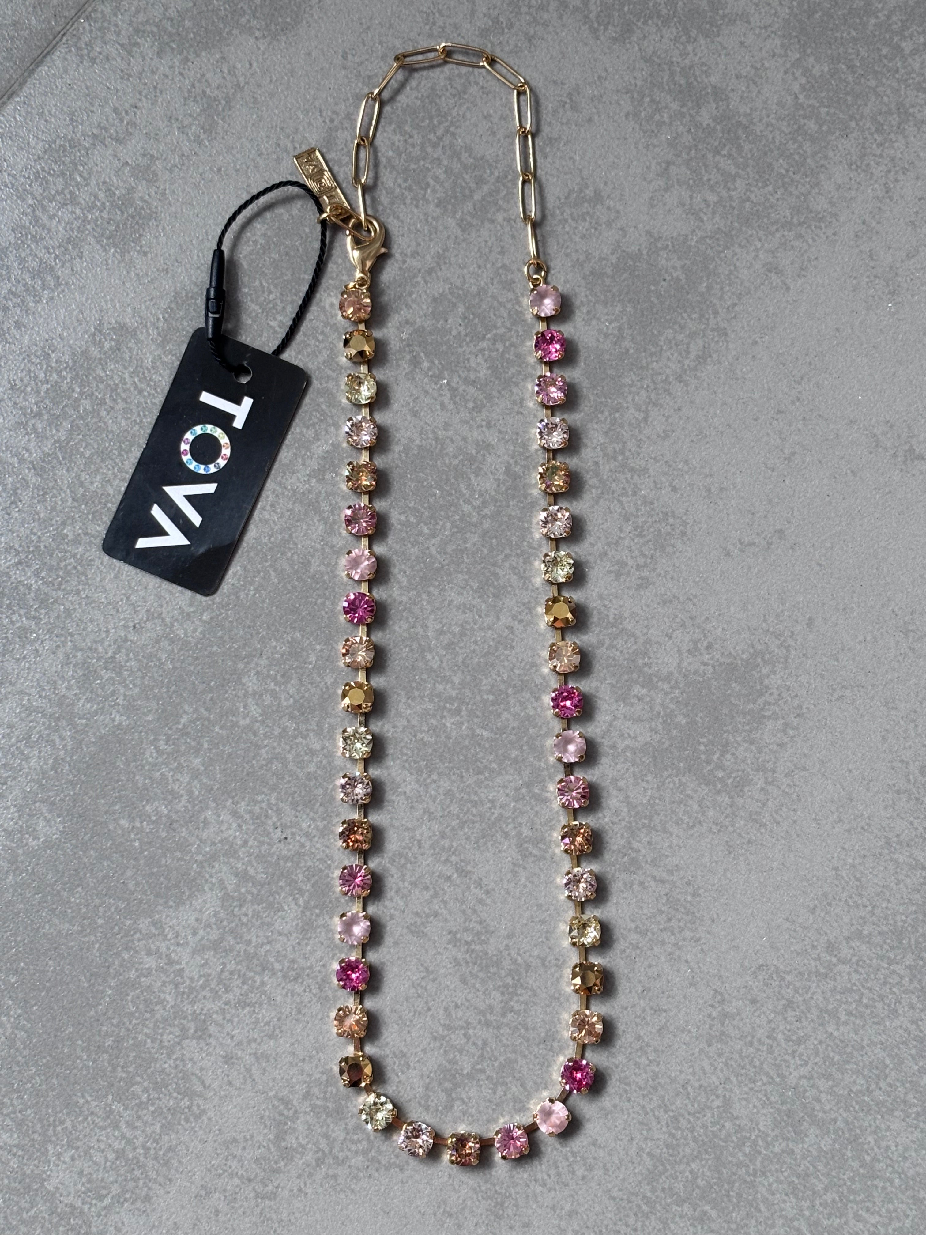 SARINA NECKLACE IN PINKLE