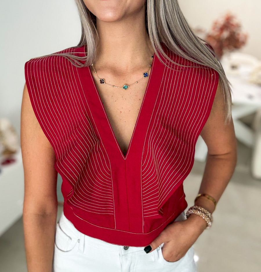 RED/WHITE STITCH RUFFLE V-NECK TOP