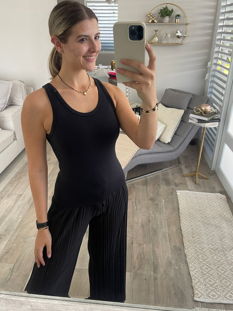 SMOOTH SCOOP TANK TOP