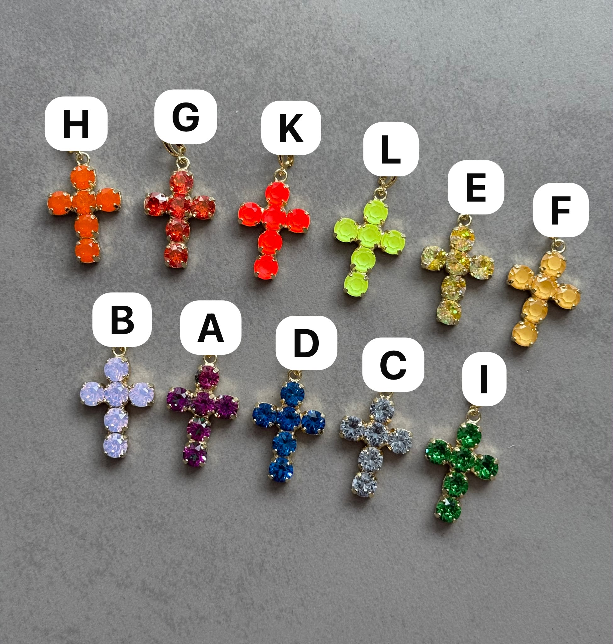 SMALL CROSS PENDANT