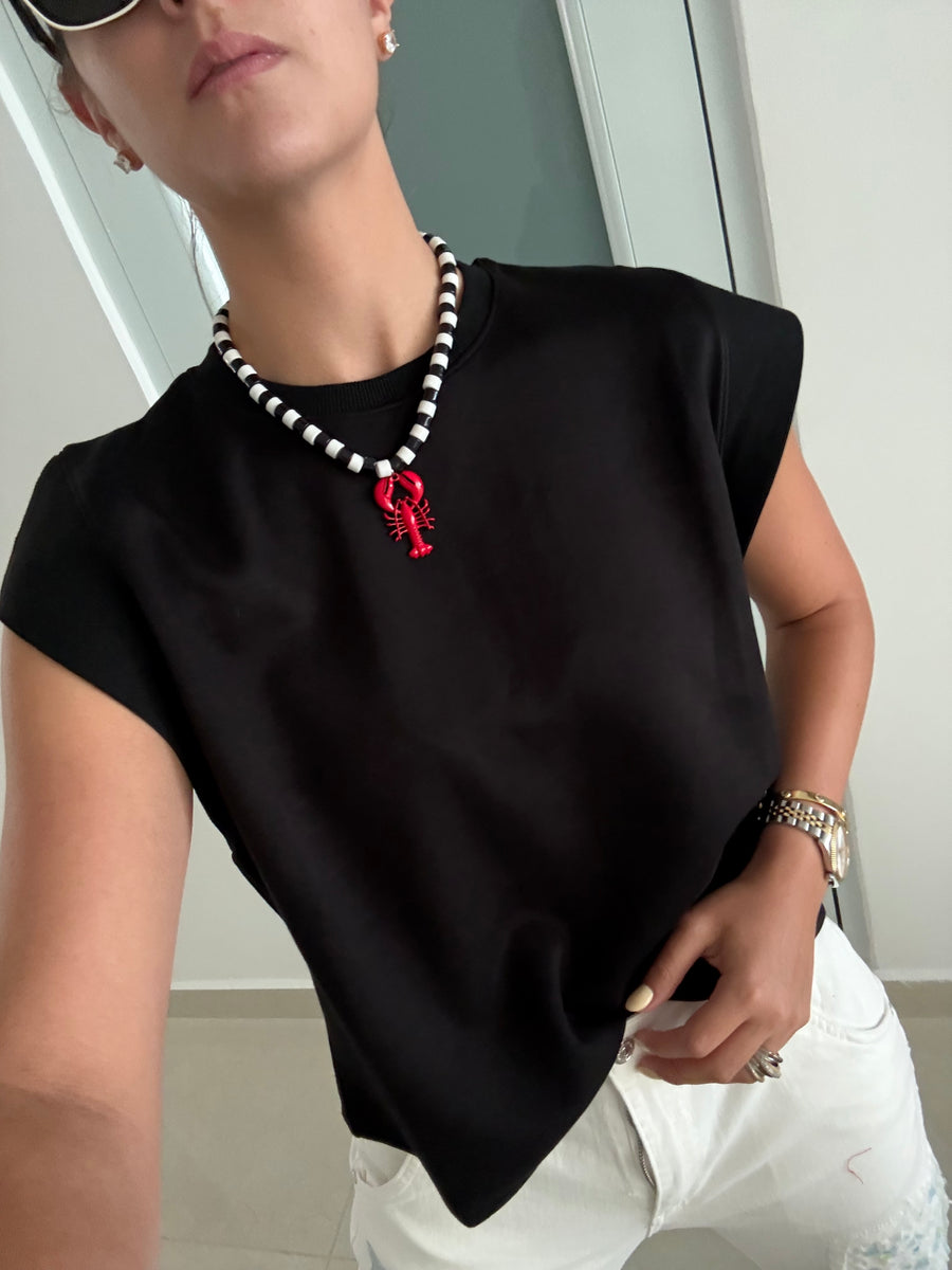 BLACK BASIC TEE