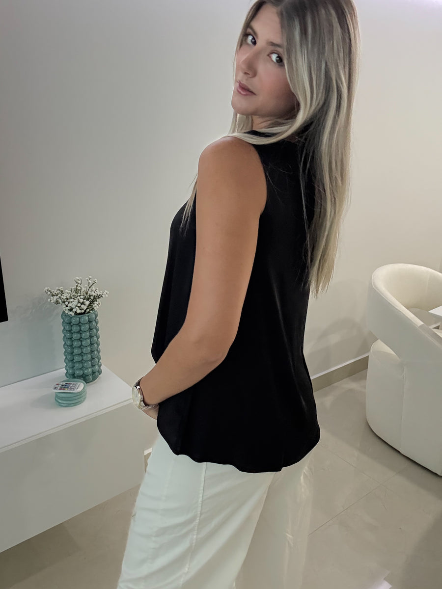 SILKY FRONT TUCKED BLOUSE
