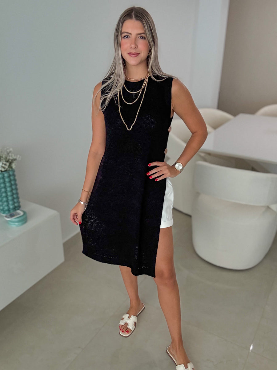 BLACK SIDE BUTTON SLEEVELESS SWEATER BLOUSE