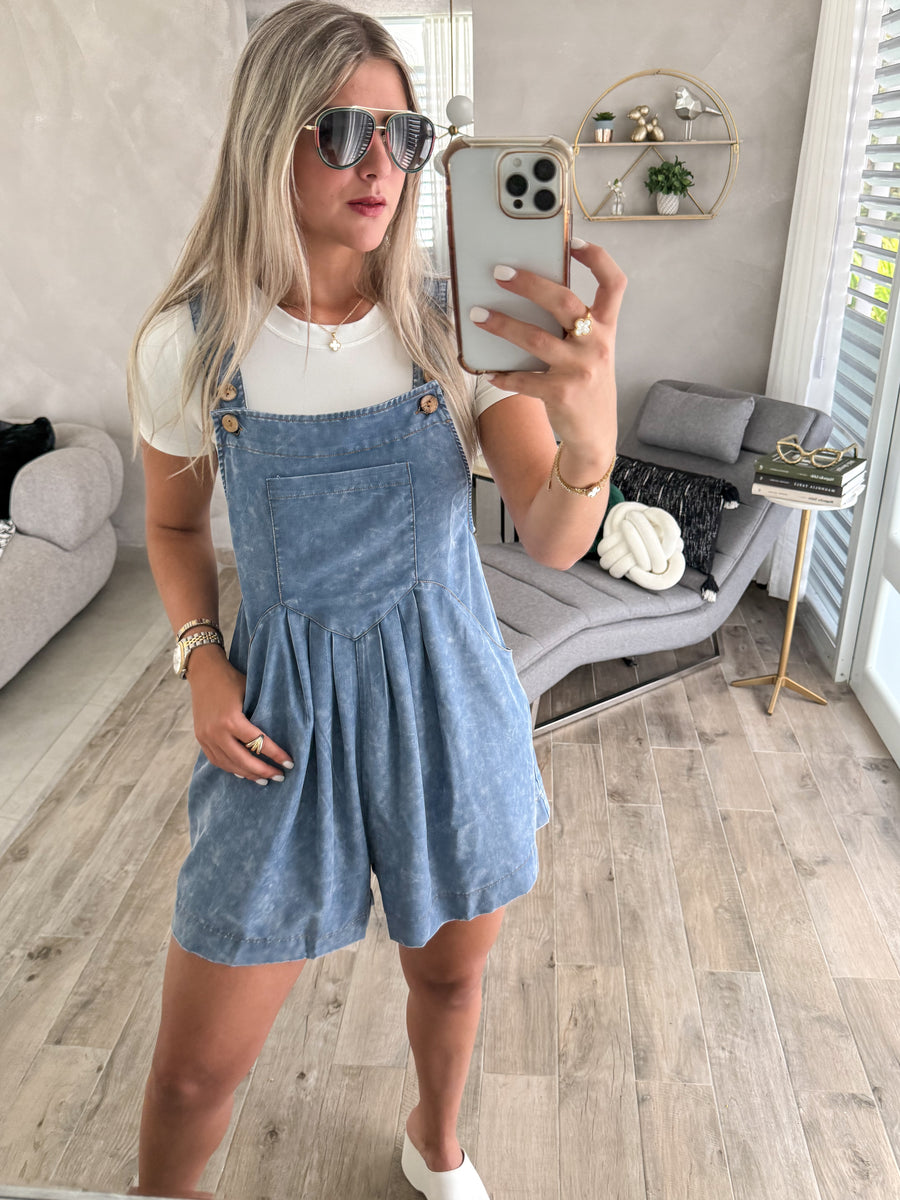 DENIM MINERAL WASH SHORT OVERALL