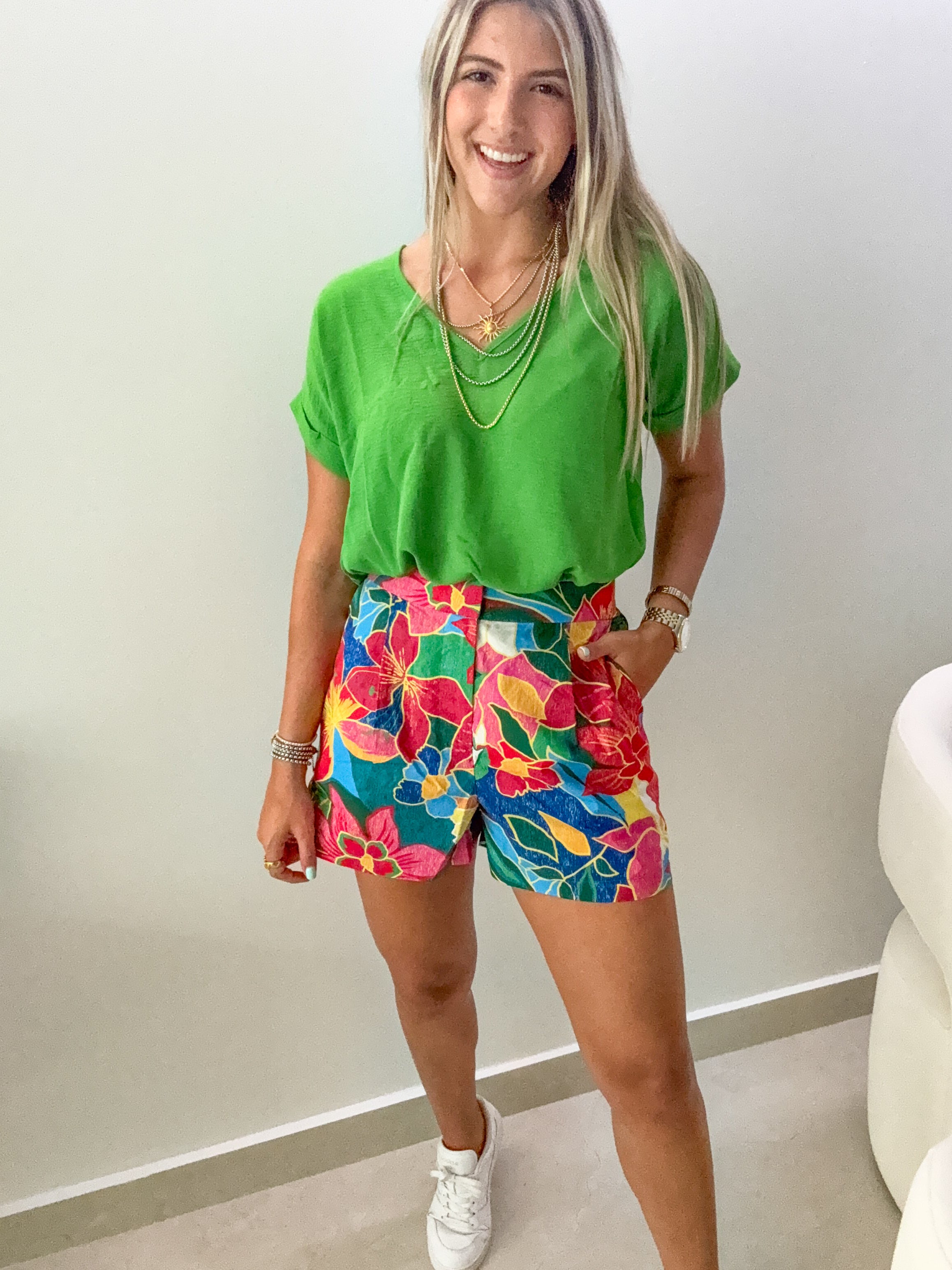 KELLY GREEN V-NECK SHORT SLEEVES BODYSUIT