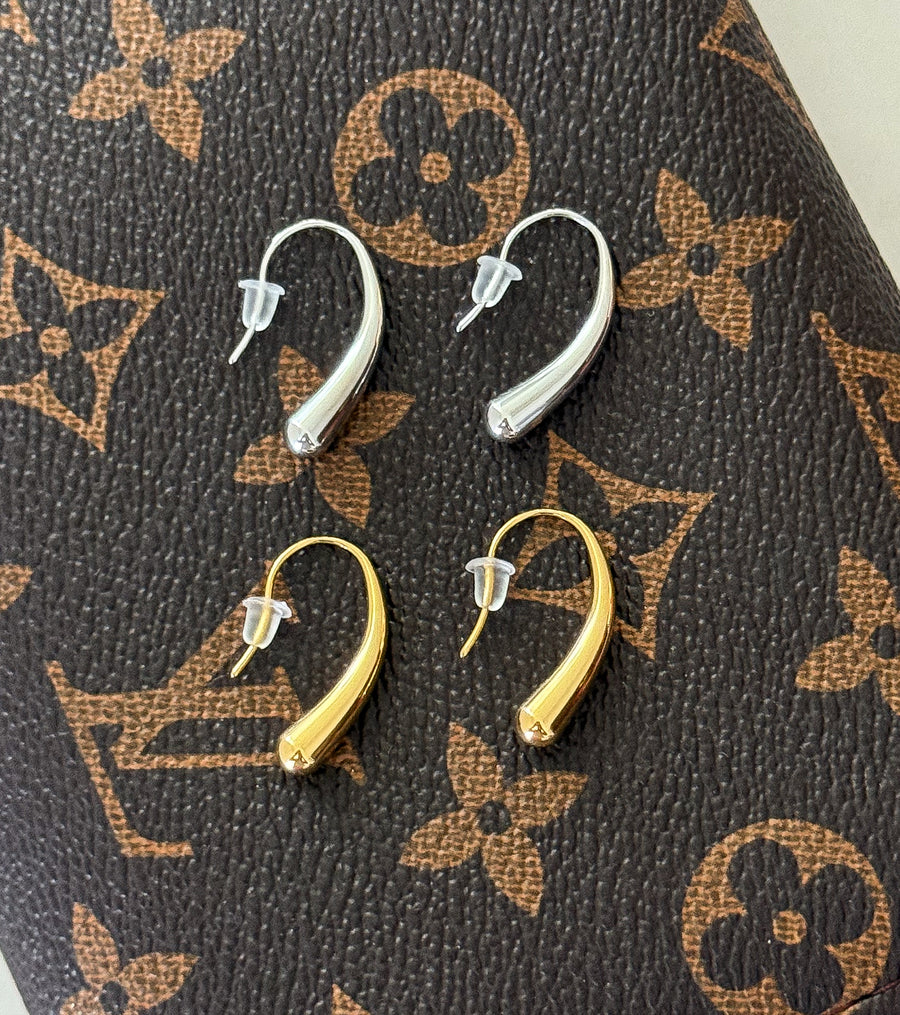 DROP EARRINGS