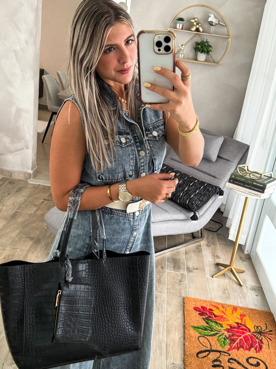 VEGAN LEATHER TOTE BAGS