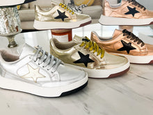Load image into Gallery viewer, ROSE GOLD METALLIC STAR TENIS SHOES
