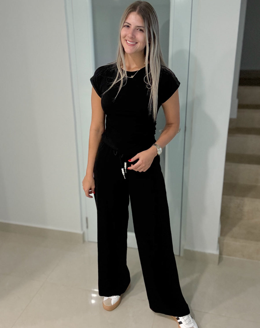 BLACK TRAVEL STRETCHY SET