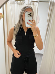 BLACK ZIP-UP KNIT VEST TOP