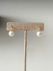 PEARL/RHINESTONE HUGGIE EARRINGS