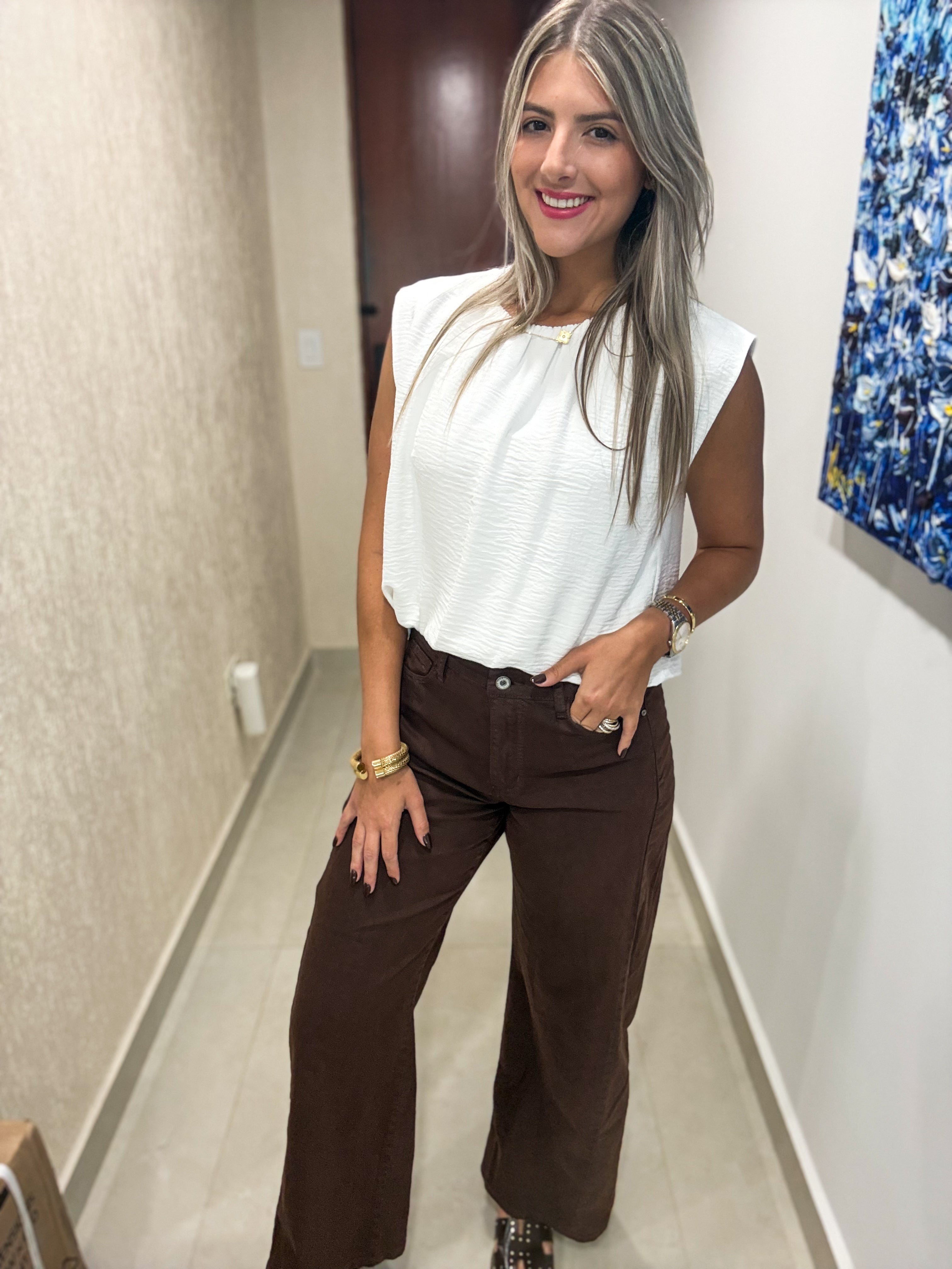 BROWN MID-RISE FLARE JEANS