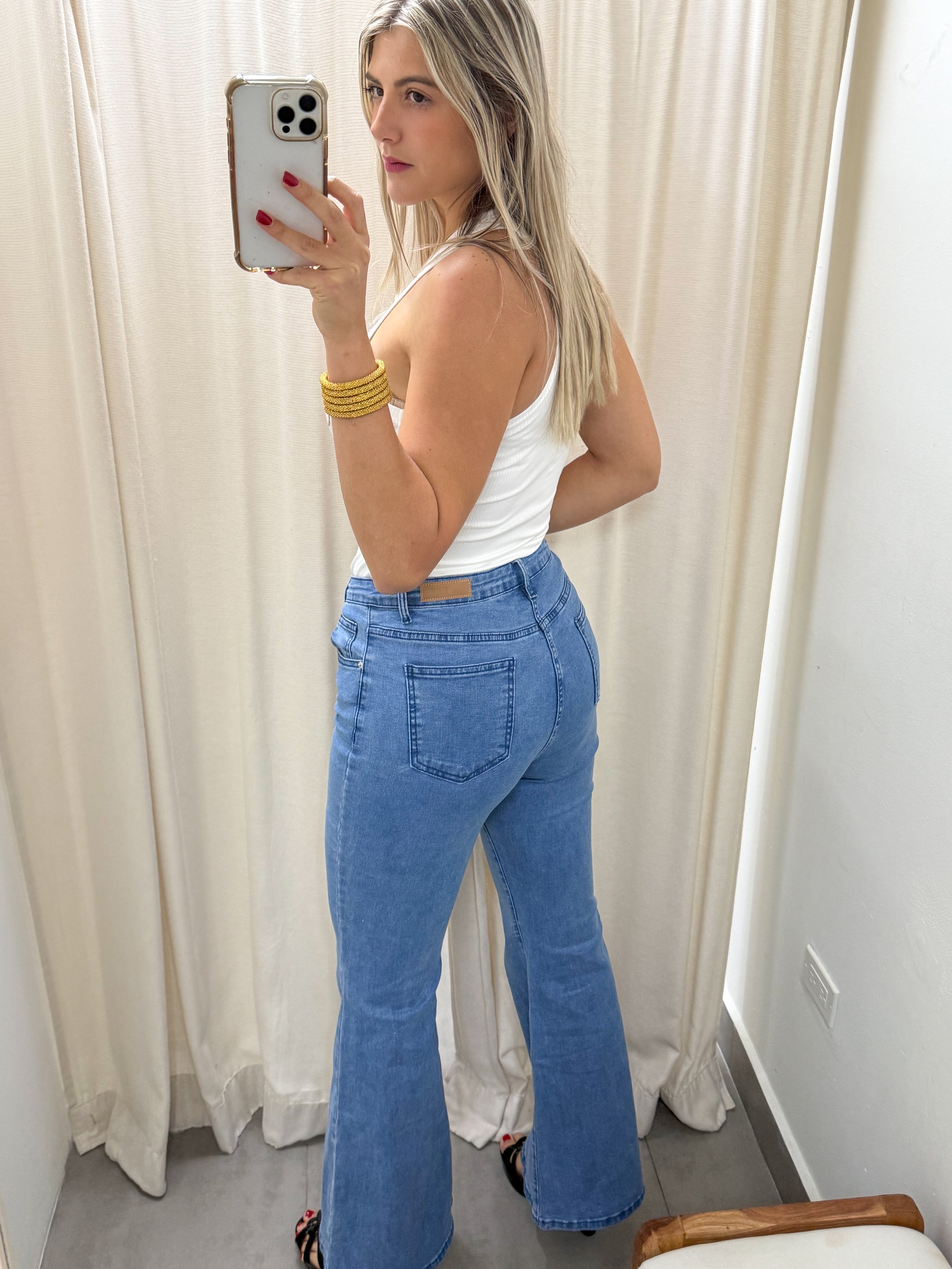 LIGHT DENIM FLARE STRETCHY JEANS