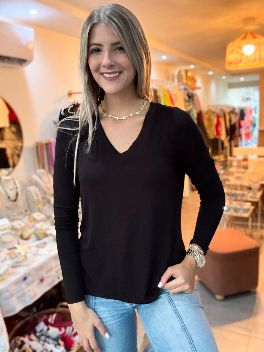 BLACK V-NECK LONG SLEEVE TOP