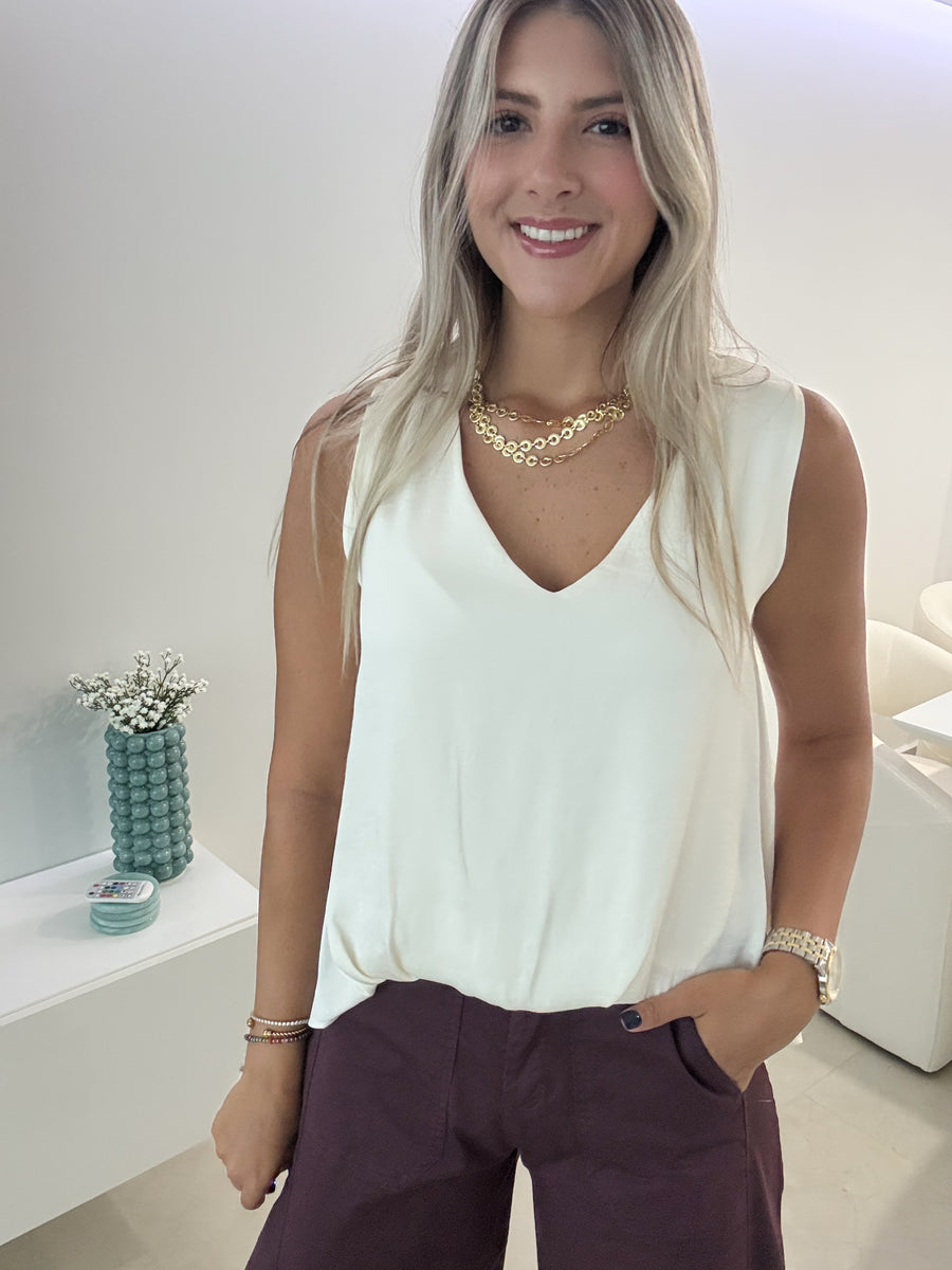 SILKY FRONT TUCKED BLOUSE