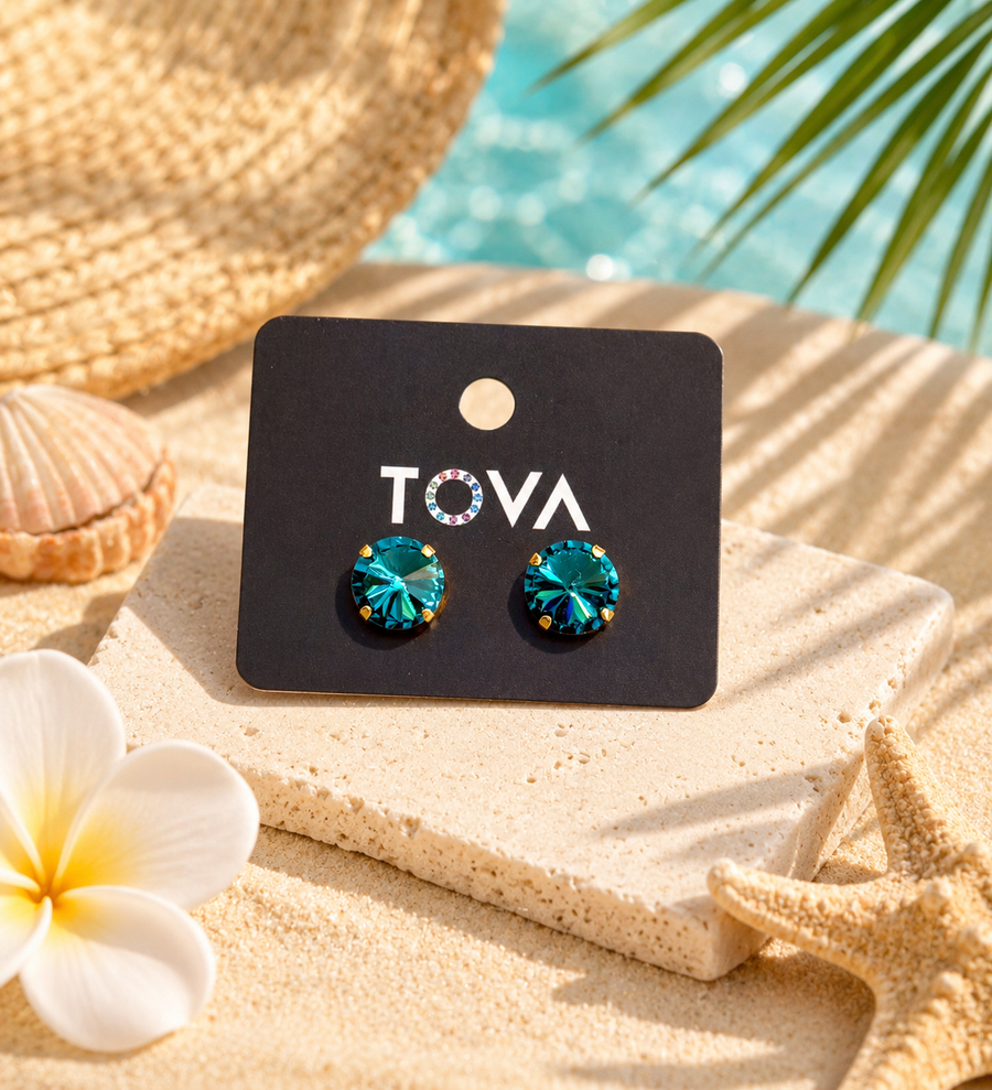 BASIC STUDS IN AQUA BLUE