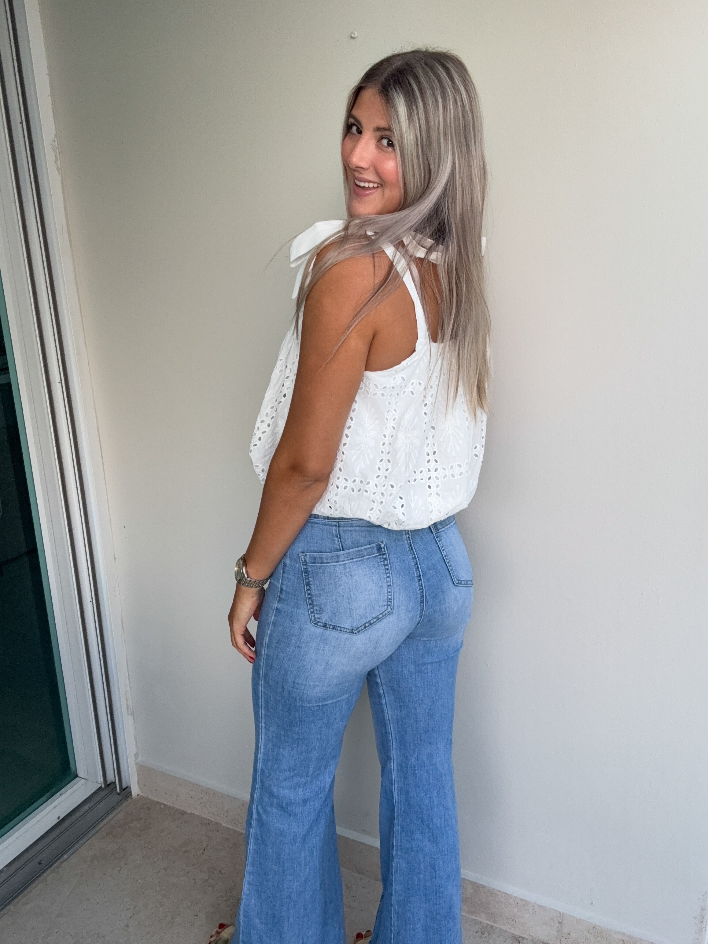 WHITE EYELET BUBBLE CROP TOP
