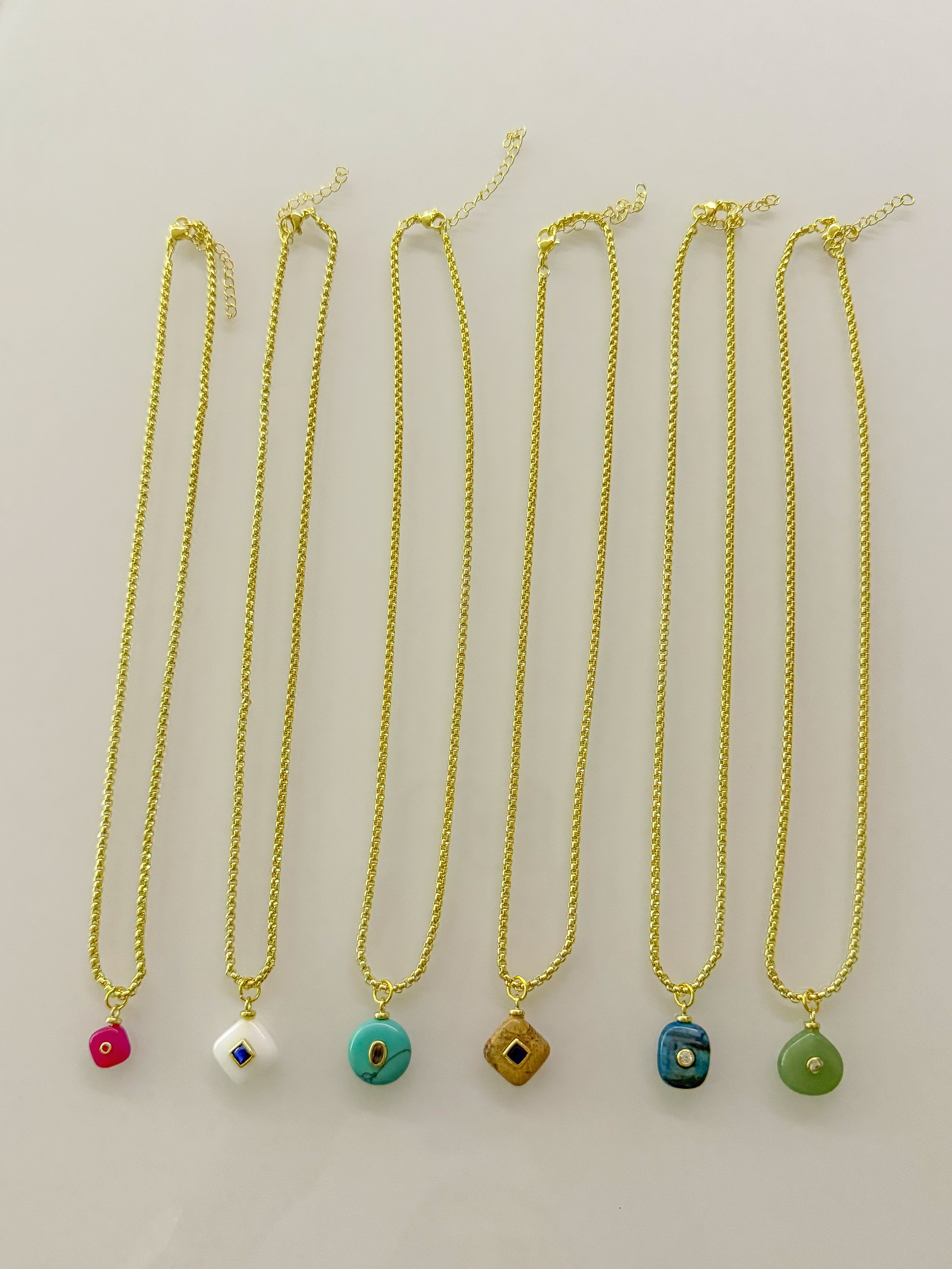 SEMIPRECIOUS DELICATE NECKLACES
