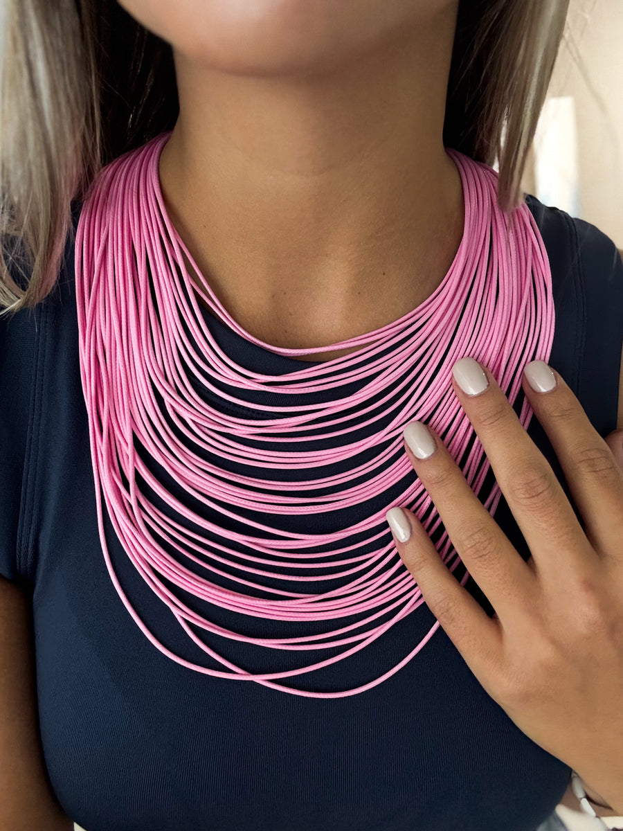 THREADS NECKLACE