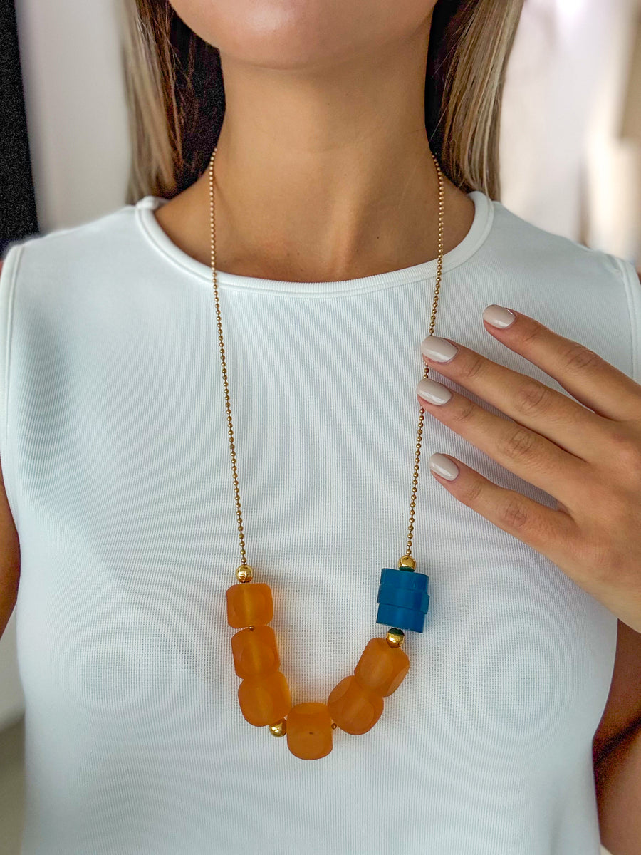 RESIN NECKLACE