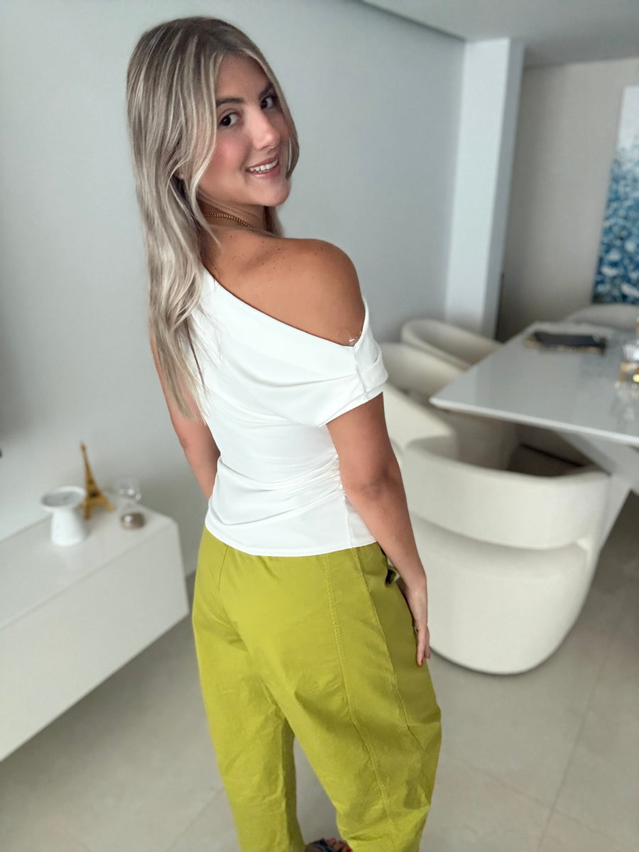 WHITE ONE SHOULDER TOP