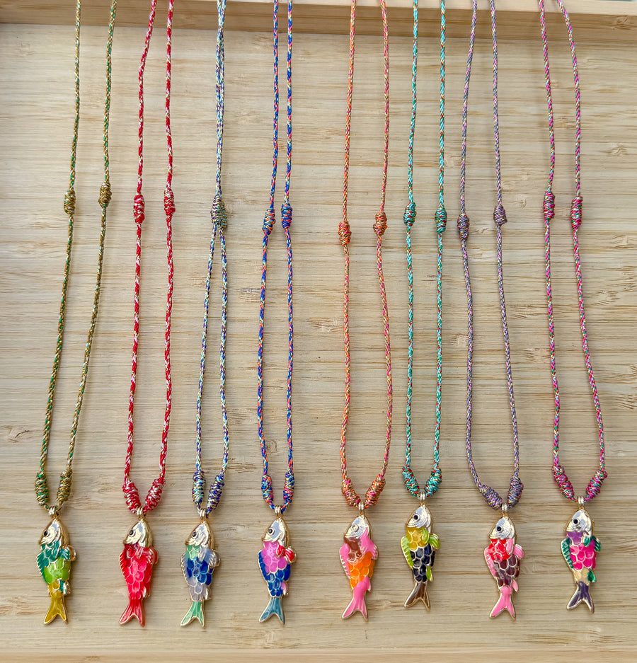 MULTICOLOR THREAD FISHY NECKLACES