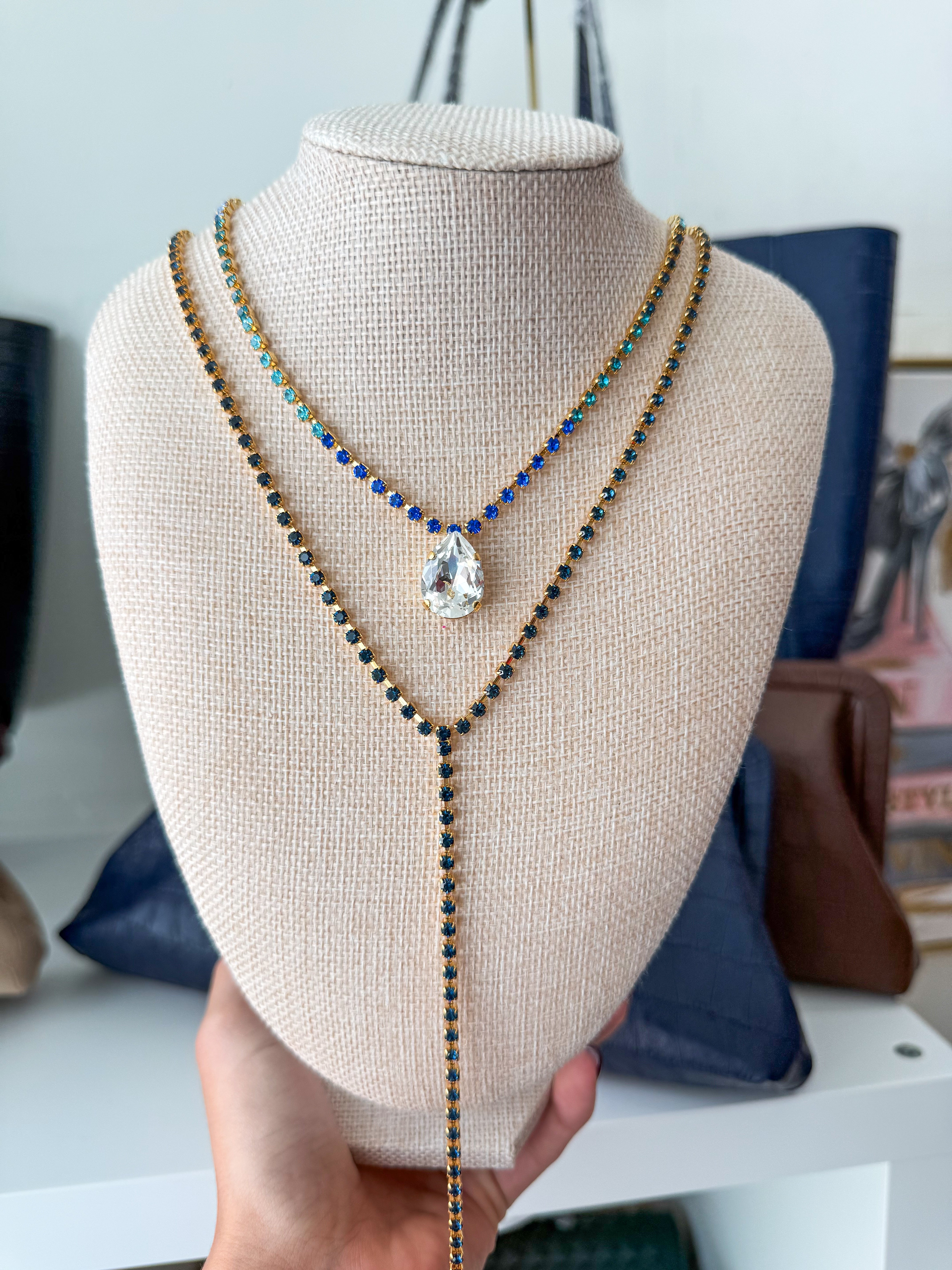 KASSANDRA IN NAVY GOLD