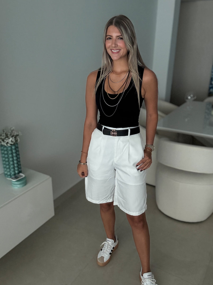 WHITE BERMUDA SHORTS