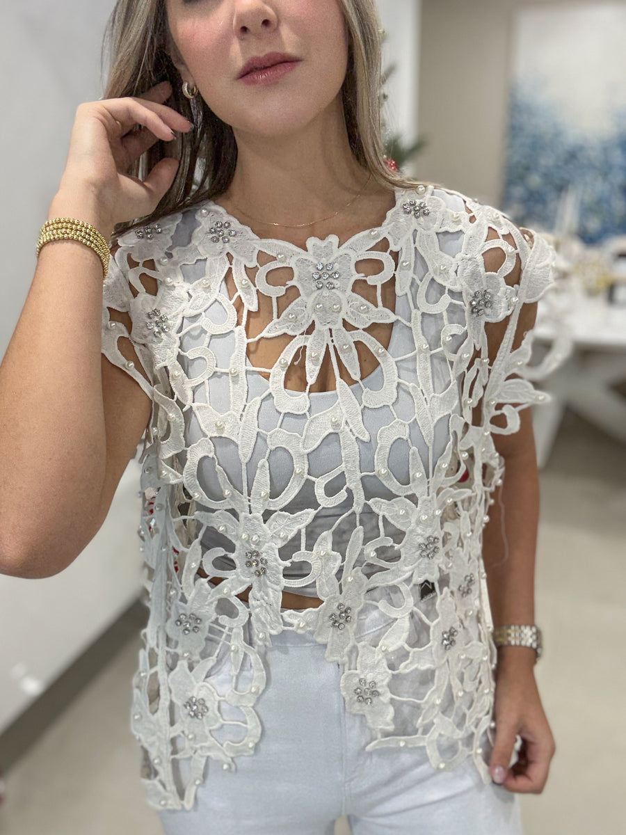 *PRE-ORDERS ARE FINAL SALE* IVORY RHINESTONES/PEARL EMBROIDED BLOUSE