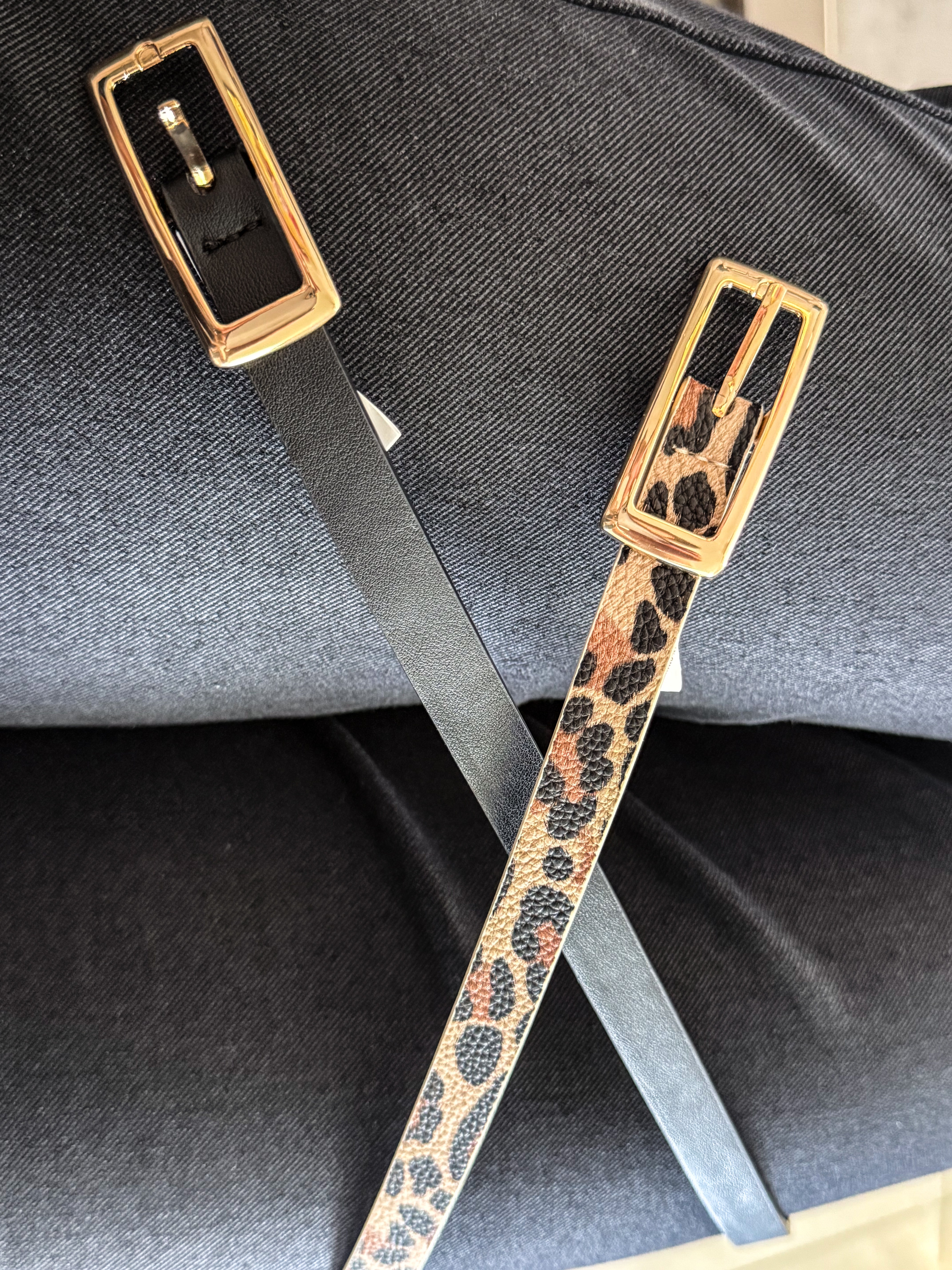 THIN RECTANGULAR BUCKLE BELT