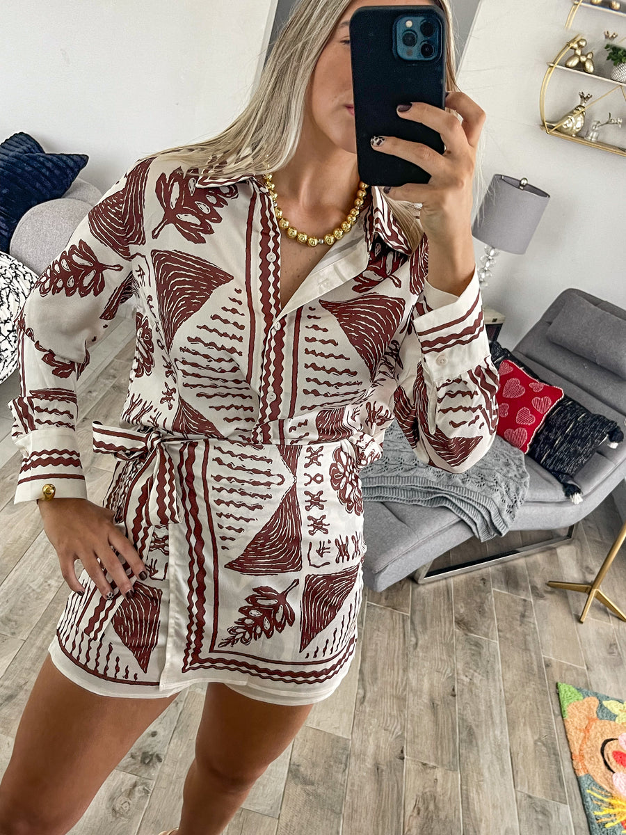 BROWN SATIN PRINT TOP & SKORT SET