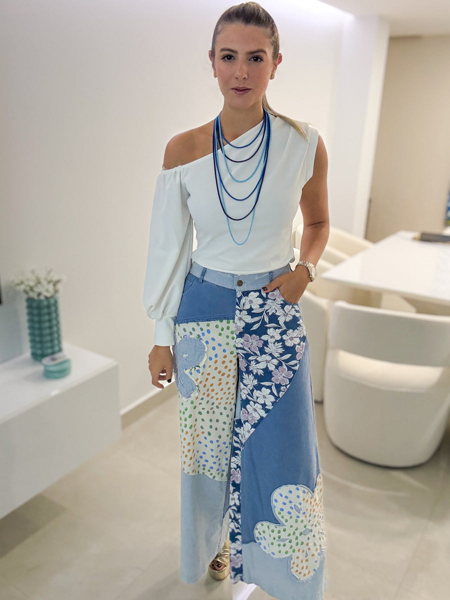 DENIM FLOWER PATCH WIDE LEG PANTS