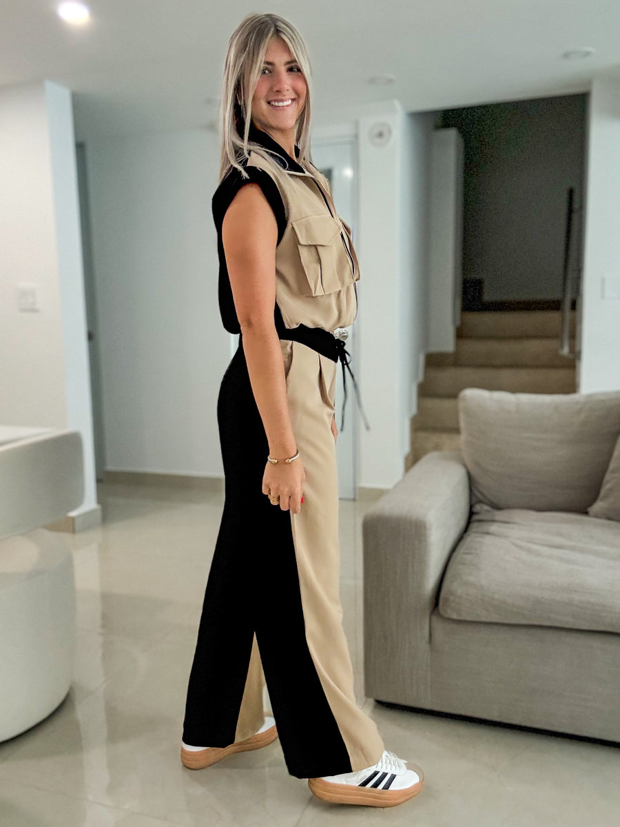 LATTE/BLACK MOCK NECK ZIPPER CROP JACKET