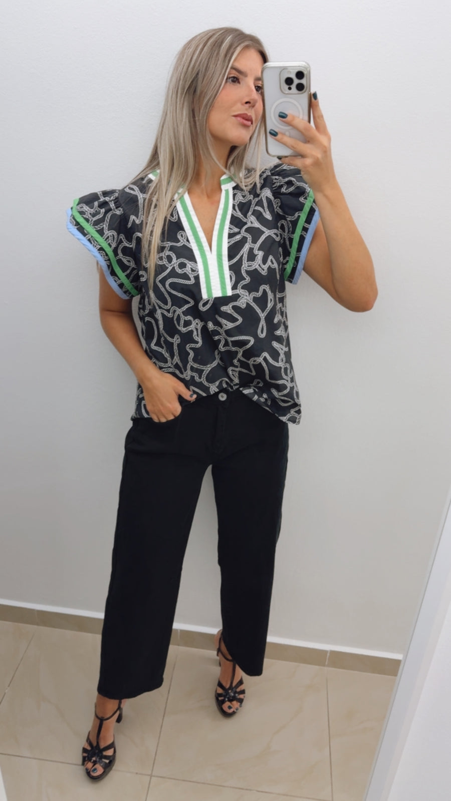 BLACK PRINTED RUFFLE SLEEVES BLOUSE
