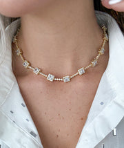 LUXURY CRYSTAL NECKLACE