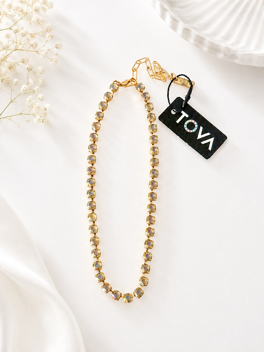 SARINA NECKLACE IN BUTTER YELLOW
