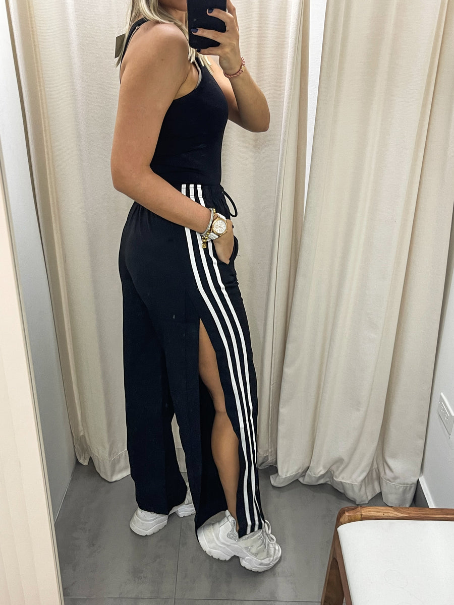BLACK SIDE SLITS TRACK PANTS