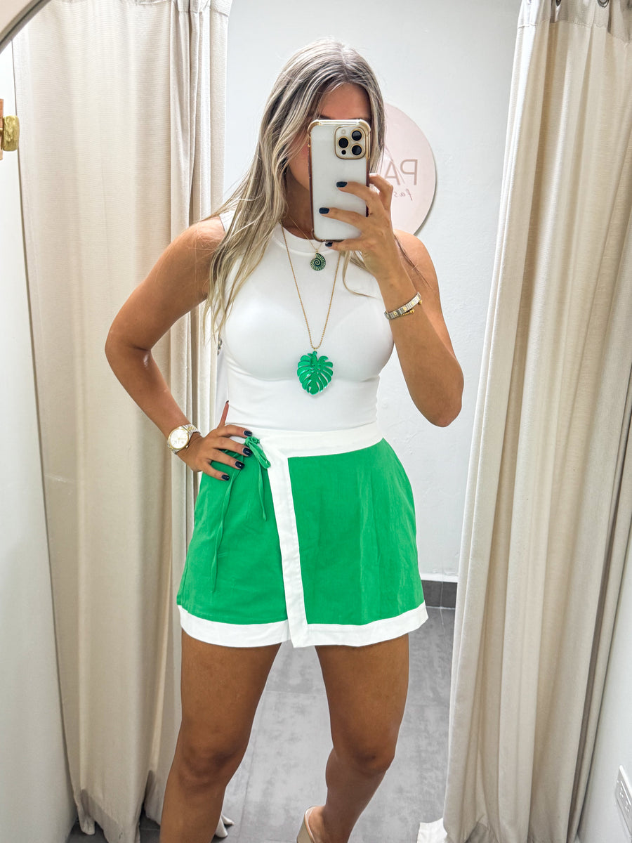 GREEN STRETCHY SKORT