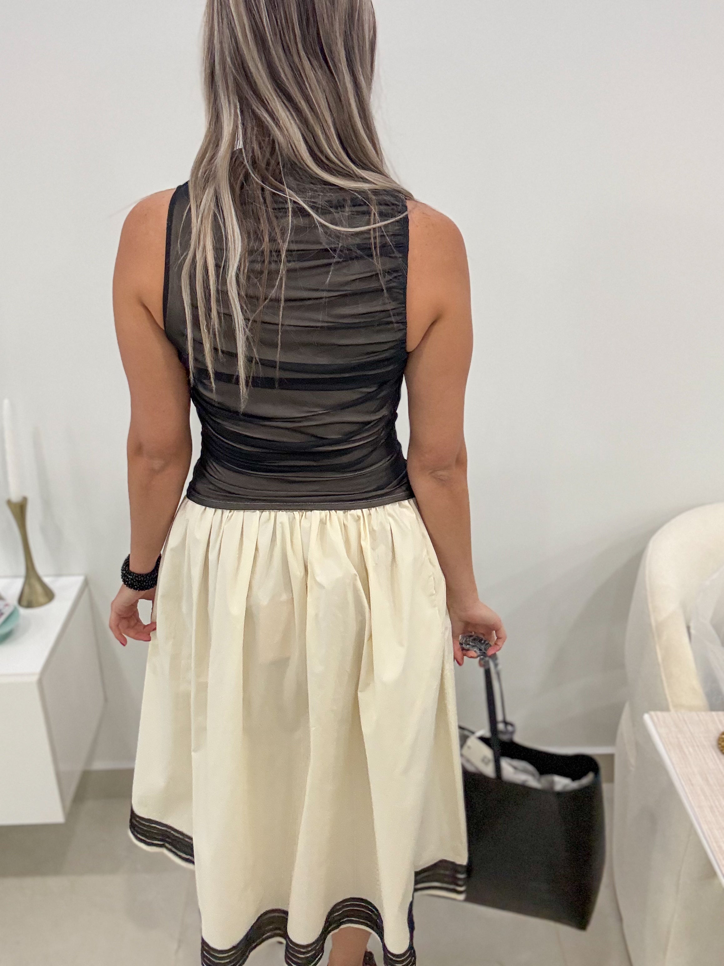 IVORY/BLACK LINE DETAIL MIDI SKIRT