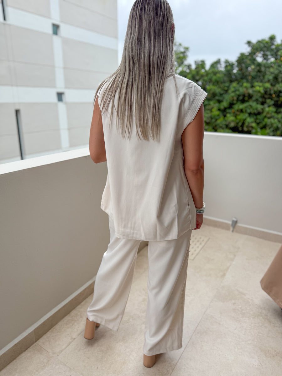 BEIGE FLOWER BUTTON TOP & PANT SET