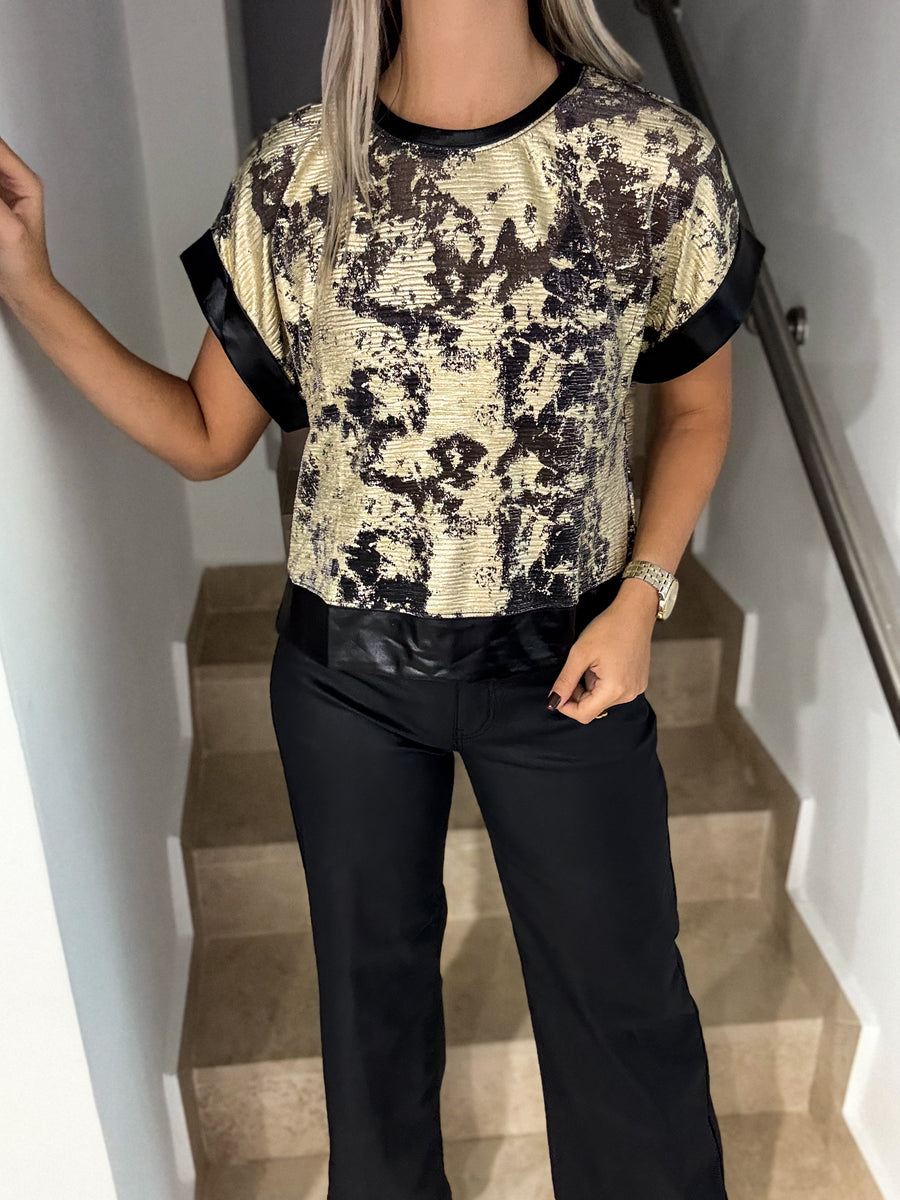BLACK/GOLD METALLIC BLOUSE