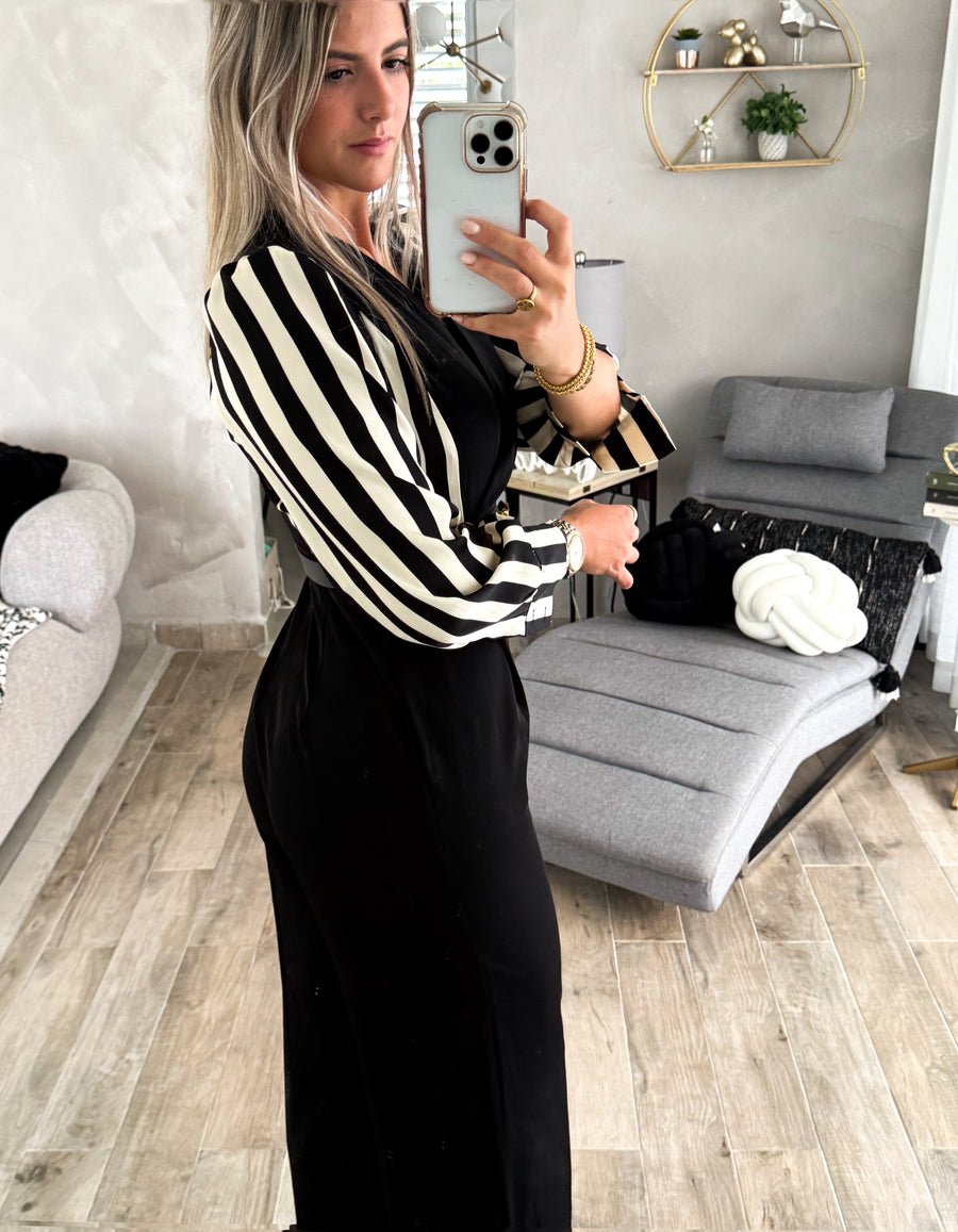 BLACK CONTRAST STRIPED JUMPSUIT