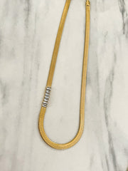 CLEAR SNAKE CHAIN NECKLACE