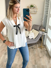 WHITE FRONT PLEATED LINE BLOUSE