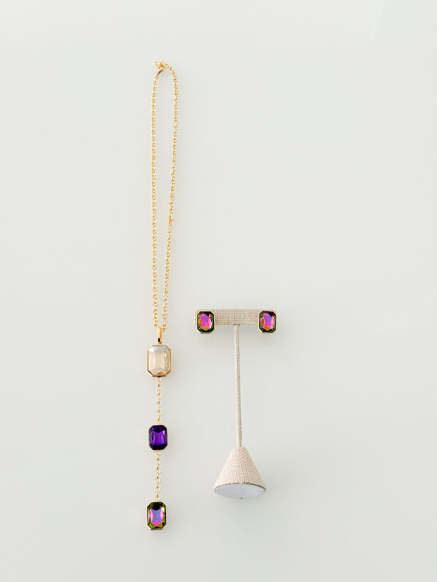 LONG GEM SQUARE NECKLACE SET IN IRRIDESCENT